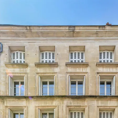 公寓 3 Bedroom Lovely In